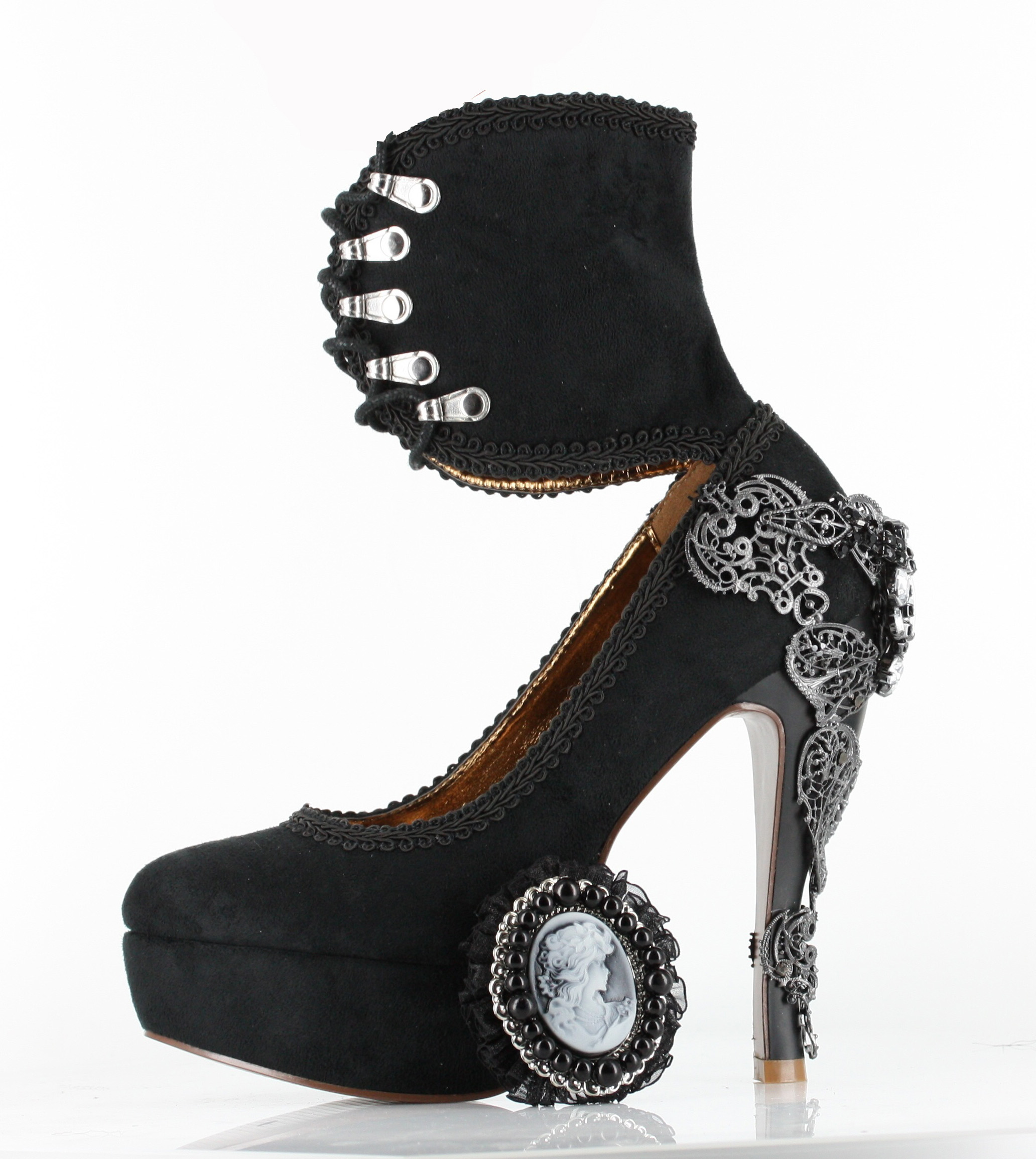 Ana Bolena - Black Suede Platform Shoes